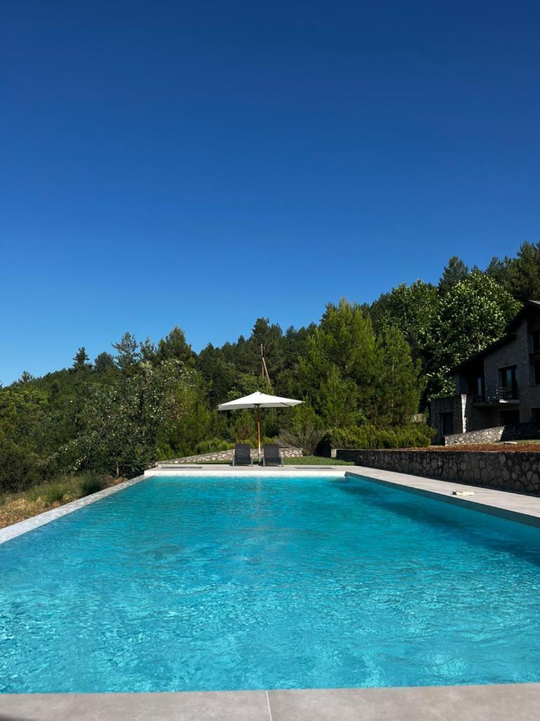 Amfikleia Chalet By Relax In Greece ภายนอก รูปภาพ