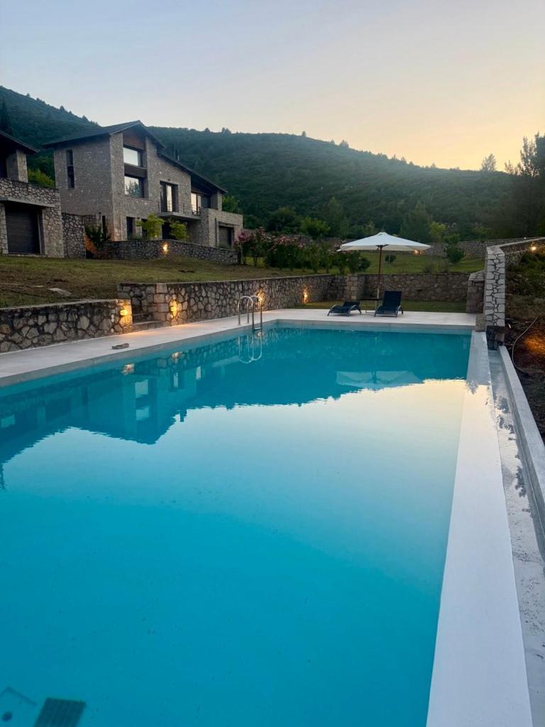 Amfikleia Chalet By Relax In Greece ภายนอก รูปภาพ
